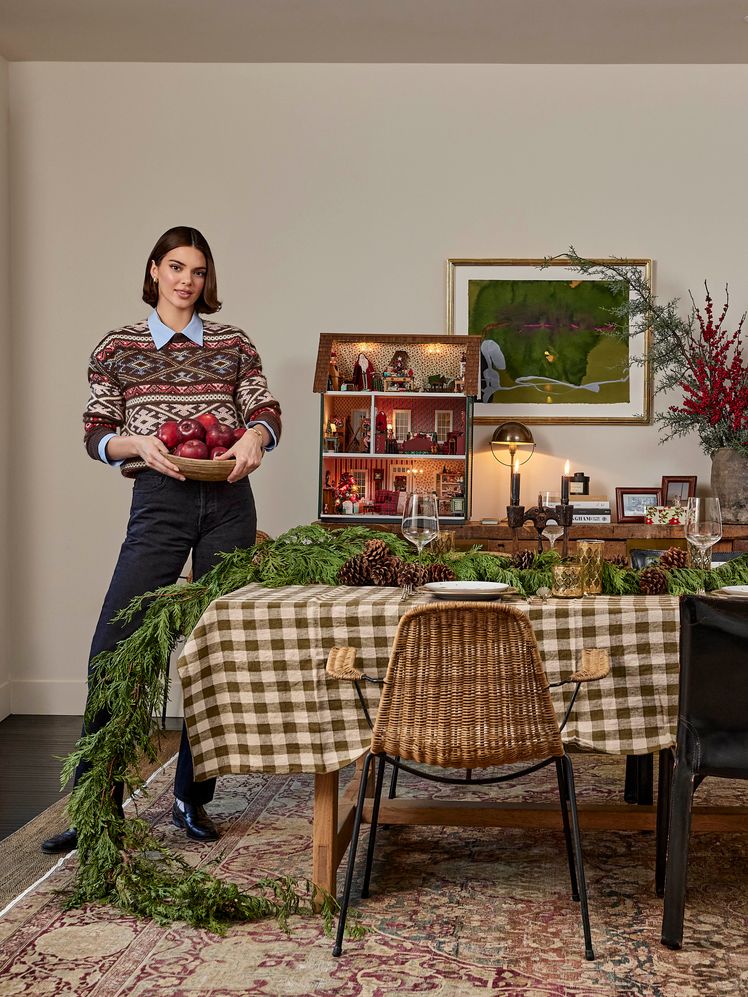 Shop Kendall Jenner’s Winter Decor Open Door