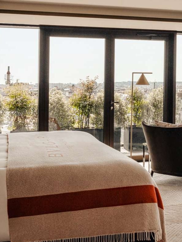 15 Best Paris Hotels for Taking in the City of Lights